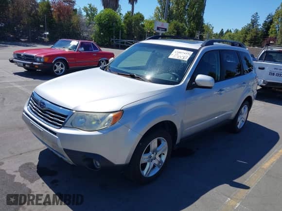 2009 Subaru Forester X с VIN JF2SH63649H793291, выставлен на аукционе IAAI как лот 43007419 с пробегом 173 362 миль миль и . История ставок и продаж доступна на DreamBid. Изображение 6.