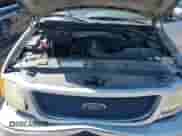 2004 Ford F-150 XL с VIN 2FTRX17204CA74002, выставлен на аукционе IAAI как лот 43194994 с пробегом 242 635 миль миль и . История ставок и продаж доступна на DreamBid. Изображение 10.