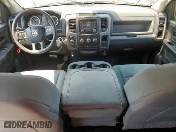 2017 Ram 1500 Express z VIN 1C6RR7FG3HS734861, wystawiony jako Copart lot #67754515 z przebiegiem 106 979 mil mil oraz Szkoda całkowita • Salvage title. Historia ofert i sprzedaży dostępna na DreamBid. Obrazek 8.