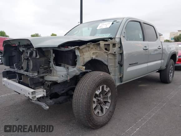2023 Toyota Tacoma SR5 z VIN 3TMDZ5BN3PM159230, wystawiony jako IAAI lot #43195951 z przebiegiem 32 723 mil mil oraz . Historia ofert i sprzedaży dostępna na DreamBid. Obrazek 20.