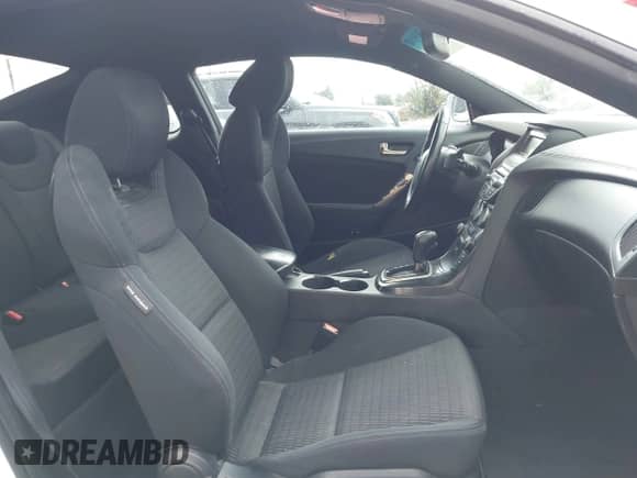2014 Hyundai Genesis Coupe 2.0T with VIN KMHHT6KD4EU114012, listed as a IAAI auction lot 43439192 with 98,222 mi miles and . Bid and sale history available at DreamBid. Image 5.