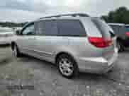 2005 Toyota Sienna XLE z VIN 5TDBA22C65S047496, wystawiony jako Copart lot #65674385 z przebiegiem 175 585 mil mil oraz Szkoda całkowita • Salvage title. Historia ofert i sprzedaży dostępna na DreamBid. Obrazek 2.