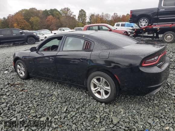 2015 Dodge Charger SE z VIN 2C3CDXBG5FH870730, wystawiony jako Copart lot #85958935 z przebiegiem 170 666 mil mil oraz Czysty tytuł • Clean title. Historia ofert i sprzedaży dostępna na DreamBid. Obrazek 2.