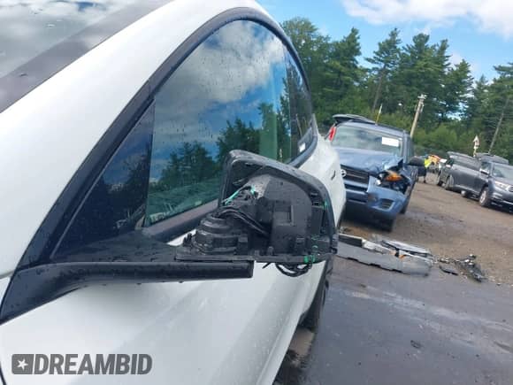 2022 Tesla Model Y Performance with VIN 7SAYGDEF7NF540878, listed as a IAAI auction lot 43102241 with 48,998 mi miles and . Bid and sale history available at DreamBid. Image 20.