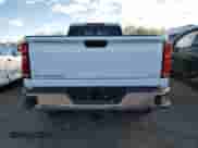 2025 Chevrolet Silverado 2500HD z VIN 1GC4KPE71SF109979, wystawiony jako Copart lot #83874004 z przebiegiem 4 571 mil mil oraz Szkoda całkowita • Salvage title. Historia ofert i sprzedaży dostępna na DreamBid. Obrazek 6.