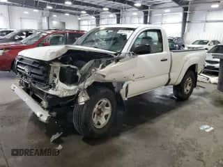 2007 Toyota Tacoma PreRunner z VIN 5TENX62N27Z450692, wystawiony jako Copart lot #64872174 z przebiegiem 118 810 mil mil oraz Szkoda całkowita • Salvage title. Historia ofert i sprzedaży dostępna na DreamBid. Obrazek 1.