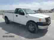 2005 Ford F-150 XL с VIN 1FTRF14545NB68512, выставлен на аукционе Copart как лот 49657355 с пробегом 143 427 миль миль и Чистый • Clean title. История ставок и продаж доступна на DreamBid. Изображение 4.