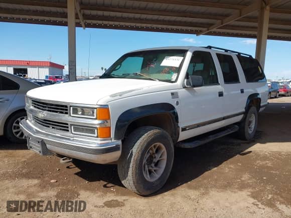1995 Chevrolet Suburban с VIN 1GNGK26N4SJ358343, выставлен на аукционе IAAI как лот 43271531 с пробегом Не указан миль и . История ставок и продаж доступна на DreamBid. Изображение 2.