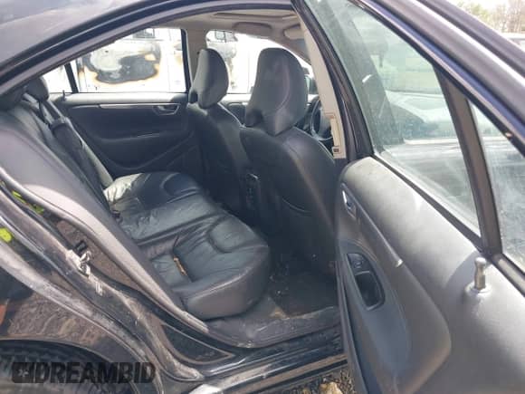 2008 Volvo S60 2.5T с VIN YV1RH592382686756, выставлен на аукционе IAAI как лот 42129235 с пробегом 165 704 миль миль и . История ставок и продаж доступна на DreamBid. Изображение 8.