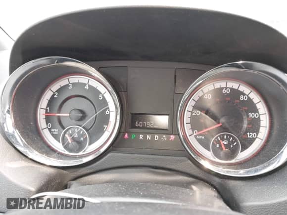 2019 Dodge Grand Caravan SE z VIN 2C4RDGBG6KR596593, wystawiony jako IAAI lot #42271402 z przebiegiem 60 792 mil mil oraz . Historia ofert i sprzedaży dostępna na DreamBid. Obrazek 7.