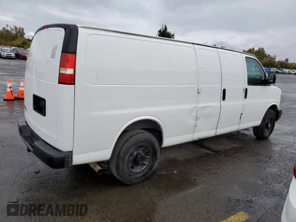 2014 Chevrolet Express Cargo with VIN 1GCWGGBA1E1193958, listed as a Copart auction lot 77208494 with 126,193 mi miles and Clean title. Bid and sale history available at DreamBid. Image 3.