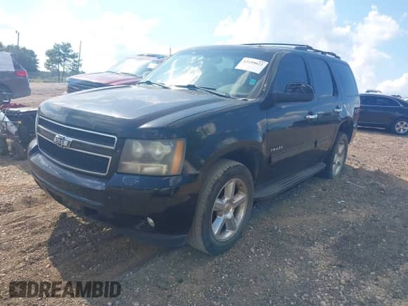 2011 Chevrolet Tahoe LT с VIN 1GNSCBE07BR123742, выставлен на аукционе IAAI как лот 43159022 с пробегом 294 318 миль миль и . История ставок и продаж доступна на DreamBid. Изображение 2.