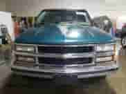 1995 Chevrolet Suburban с VIN 1GNGC26N0SJ357414, выставлен на аукционе Copart как лот 79631544 с пробегом 84 442 миль миль и Списание • Salvage title. История ставок и продаж доступна на DreamBid. Изображение 5.