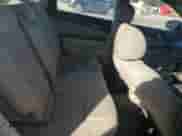 2010 Hyundai Elantra GLS z VIN KMHDC8AE2AU052625, wystawiony jako Copart lot #82588815 z przebiegiem 393 653 mil mil oraz Szkoda całkowita • Salvage title. Historia ofert i sprzedaży dostępna na DreamBid. Obrazek 10.