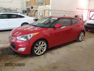 2012 Hyundai Veloster w/Black Int z VIN KMHTC6AD3CU079195, wystawiony jako Copart lot #80211625 z przebiegiem 167 982 mil mil oraz Szkoda całkowita • Salvage title. Historia ofert i sprzedaży dostępna na DreamBid. Obrazek 1.