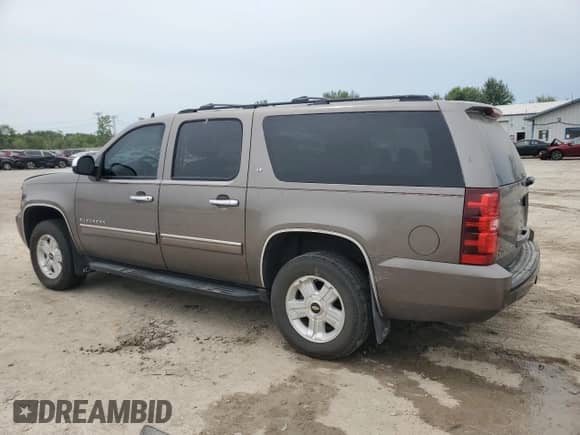2013 Chevrolet Suburban LT с VIN 1GNSKJE79DR107572, выставлен на аукционе Copart как лот 68145015 с пробегом 218 004 миль миль и Списание • Salvage title. История ставок и продаж доступна на DreamBid. Изображение 2.