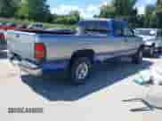 1995 Dodge 1500 z VIN 3B7HF13Y6SM168539, wystawiony jako IAAI lot #43083748 z przebiegiem 193 305 mil mil oraz . Historia ofert i sprzedaży dostępna na DreamBid. Obrazek 4.