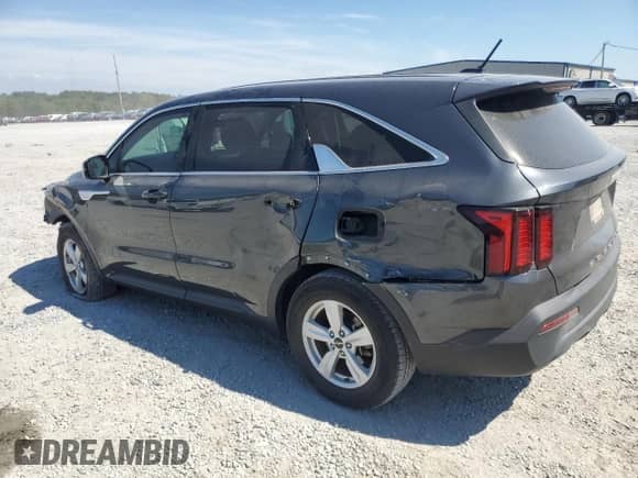 2022 Kia Sorento LX z VIN 5XYRG4LC1NG117619, wystawiony jako Copart lot #81020055 z przebiegiem 42 024 mil mil oraz Szkoda całkowita • Salvage title. Historia ofert i sprzedaży dostępna na DreamBid. Obrazek 2.