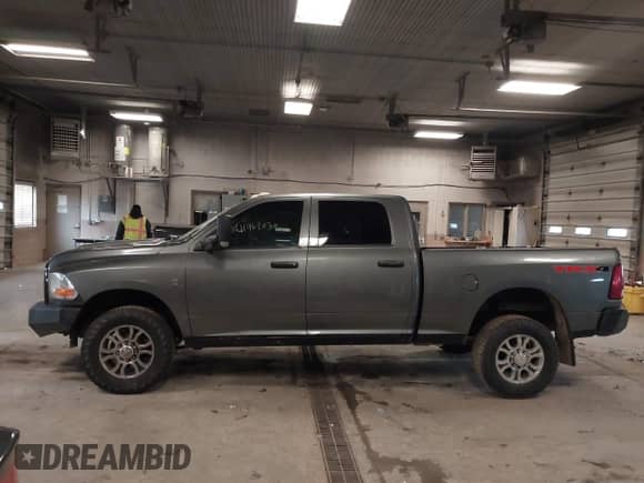 2010 Dodge 2500 SLT with VIN 3D7UT2CL0AG190444, listed as a IAAI auction lot 41962036 with 185,473 mi miles and . Bid and sale history available at DreamBid. Image 15.