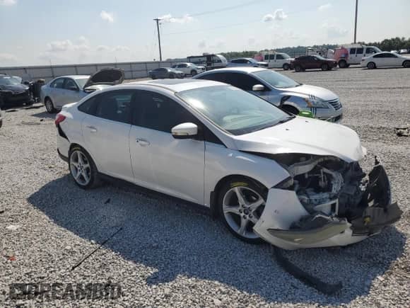 2013 Ford Focus Titanium z VIN 1FADP3J25DL168564, wystawiony jako Copart lot #80250465 z przebiegiem 111 505 mil mil oraz Szkoda całkowita • Salvage title. Historia ofert i sprzedaży dostępna na DreamBid. Obrazek 4.