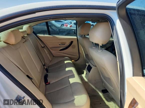 2014 BMW 3 Series 328i z VIN WBA3A5C52EP601646, wystawiony jako Copart lot #69878655 z przebiegiem 175 356 mil mil oraz Szkoda całkowita • Salvage title. Historia ofert i sprzedaży dostępna na DreamBid. Obrazek 10.