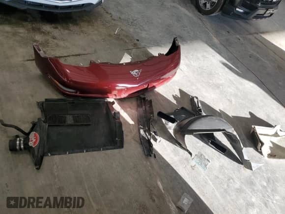 2003 Chevrolet Corvette z VIN 1G1YY22G535127764, wystawiony jako Copart lot #81563115 z przebiegiem 102 013 mil mil oraz Szkoda całkowita • Salvage title. Historia ofert i sprzedaży dostępna na DreamBid. Obrazek 12.