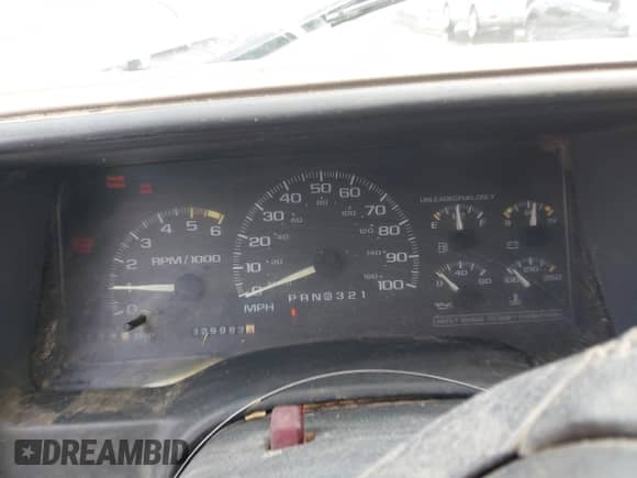 1996 Chevrolet Silverado 1500 with VIN 1GCEK19R8TE251962, listed as a IAAI auction lot 43391675 with 329,983 mi miles and . Bid and sale history available at DreamBid. Image 7.