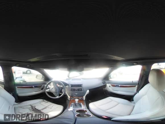 2009 Mercedes-Benz C 300 Sport с VIN WDDGF54X89F276363, выставлен на аукционе IAAI как лот 43402717 с пробегом 146 951 миль миль и . История ставок и продаж доступна на DreamBid. Изображение 18.