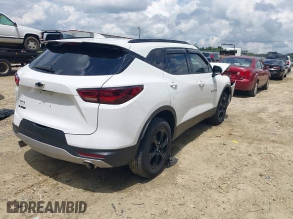 2024 Chevrolet Blazer LT with VIN 3GNKBCR45RS205773, listed as a IAAI auction lot 42981312 with 18,582 mi miles and . Bid and sale history available at DreamBid. Image 4.