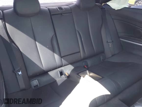 2014 BMW 4 Series 428i с VIN WBA3N7C56EK220413, выставлен на аукционе IAAI как лот 43156000 с пробегом Не указан миль и . История ставок и продаж доступна на DreamBid. Изображение 8.