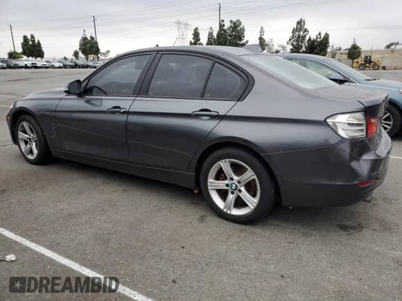 2014 BMW 3 Series 320i xDrive с VIN WBA3C3C55EF987094, выставлен на аукционе Copart как лот 82317335 с пробегом 118 720 миль миль и Чистый • Clean title. История ставок и продаж доступна на DreamBid. Изображение 2.