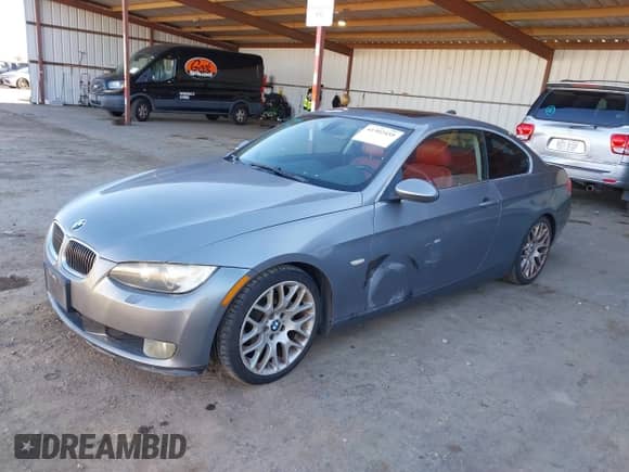 2007 BMW 3 Series 328i with VIN WBAWB33567PV72573, listed as a IAAI auction lot 41302455 with 136,959 mi miles and . Bid and sale history available at DreamBid. Image 2.