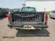 1998 GMC Sierra 1500 z VIN 1GTEC14M4WZ536003, wystawiony jako Copart lot #60216305 z przebiegiem 2 024 443 mil mil oraz Czysty tytuł • Clean title. Historia ofert i sprzedaży dostępna na DreamBid. Obrazek 6.