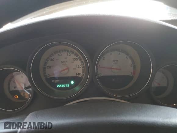 2009 Dodge Charger SE with VIN 2B3KA43D39H505990, listed as a Copart auction lot 71044214 with 223,573 mi miles and Salvage title. Bid and sale history available at DreamBid. Image 9.