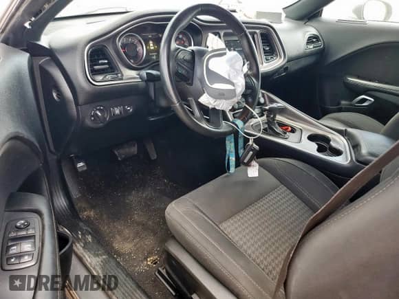 2019 Dodge Challenger SXT with VIN 2C3CDZAG7KH616041, listed as a Copart auction lot 65965095 with 89,389 mi miles and Salvage title. Bid and sale history available at DreamBid. Image 8.