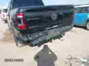 2021 Ram 1500 Lone Star z VIN 1C6RREFT9MN629588, wystawiony jako IAAI lot #41388994 z przebiegiem 85 508 mil mil oraz . Historia ofert i sprzedaży dostępna na DreamBid. Obrazek 6.