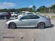 2019 Toyota Camry SE z VIN 4T1B11HK2KU785419, wystawiony jako IAAI lot #43286510 z przebiegiem 165 070 mil mil oraz . Historia ofert i sprzedaży dostępna na DreamBid. Obrazek 15.