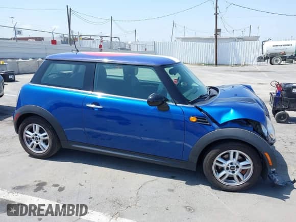 2012 MINI Hardtop with VIN WMWSU3C55CT263283, listed as a IAAI auction lot 42538787 with 55,312 mi miles and . Bid and sale history available at DreamBid. Image 12.