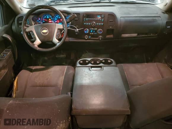 2013 Chevrolet Silverado 3500HD SRW LT z VIN 1GC4K0CG7DF138352, wystawiony jako Copart lot #84374374 z przebiegiem 224 485 mil mil oraz Szkoda całkowita • Salvage title. Historia ofert i sprzedaży dostępna na DreamBid. Obrazek 8.