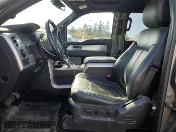 2013 Ford F-150 XL z VIN 1FTFW1ET6DFC91110, wystawiony jako Copart lot #85163285 z przebiegiem 201 991 mil mil oraz Czysty tytuł • Clean title. Historia ofert i sprzedaży dostępna na DreamBid. Obrazek 7.