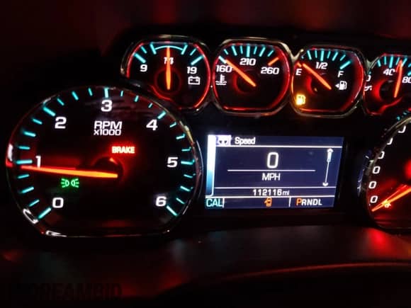 2018 Chevrolet Silverado 1500 LT с VIN 1GCVKREH3JZ188075, выставлен на аукционе Copart как лот 42830315 с пробегом 112 116 миль миль и Списание • Salvage title. История ставок и продаж доступна на DreamBid. Изображение 9.