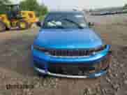 2023 Jeep Grand Cherokee Summit Reserve with VIN 1C4RJKEG4P8732410, listed as a Copart auction lot 59721415 with 26,364 mi miles and Salvage title. Bid and sale history available at DreamBid. Image 5.