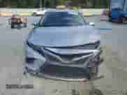 2020 Toyota Camry SE with VIN 4T1G11AK5LU873673, listed as a Copart auction lot 82445535 with 86,477 mi miles and Salvage title. Bid and sale history available at DreamBid. Image 5.