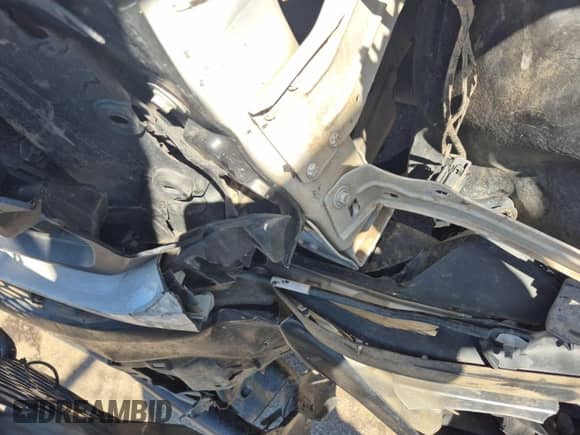 2022 Ford F-150 XL z VIN 1FTFX1E56NKE10474, wystawiony jako IAAI lot #43610339 z przebiegiem 42 801 mil mil oraz . Historia ofert i sprzedaży dostępna na DreamBid. Obrazek 41.