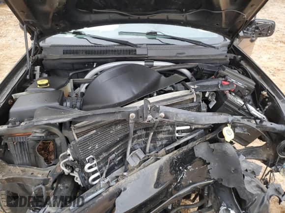 2007 Jeep Grand Cherokee SRT-8 с VIN 1J8HR78337C620584, выставлен на аукционе Copart как лот 85054184 с пробегом Не указан миль и Списание • Salvage title. История ставок и продаж доступна на DreamBid. Изображение 13.