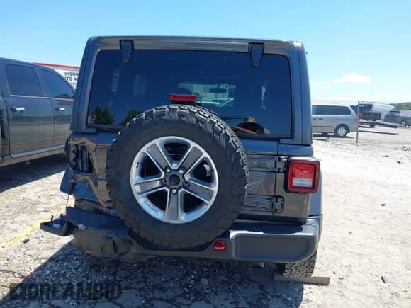 2021 Jeep Wrangler Unlimited Sahara с VIN 1C4HJXEN3MW592235, выставлен на аукционе IAAI как лот 42690167 с пробегом 103 351 миль миль и . История ставок и продаж доступна на DreamBid. Изображение 16.