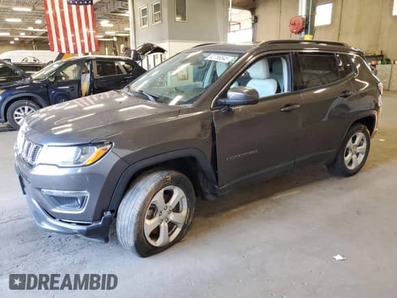 2018 Jeep Compass Latitude with VIN 3C4NJDBBXJT413086, listed as a Copart auction lot 62756545 with 110,304 mi miles and Non repairable. Bid and sale history available at DreamBid. Image 1.