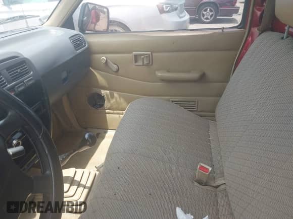 1997 Nissan Frontier XE with VIN 1N6SD11S7VC382601, listed as a IAAI auction lot 42382917 with 269,976 mi miles and . Bid and sale history available at DreamBid. Image 5.