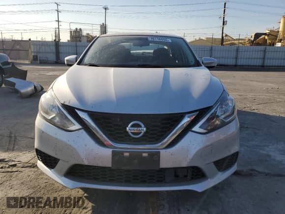 2019 Nissan Sentra S z VIN 3N1AB7APXKY320778, wystawiony jako Copart lot #70116555 z przebiegiem 62 579 mil mil oraz Szkoda całkowita • Salvage title. Historia ofert i sprzedaży dostępna na DreamBid. Obrazek 5.