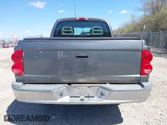 2006 Dodge Dakota SLT with VIN 1D7HW48KX6S547519, listed as a IAAI auction lot 41971182 with 205,859 mi miles and . Bid and sale history available at DreamBid. Image 17.